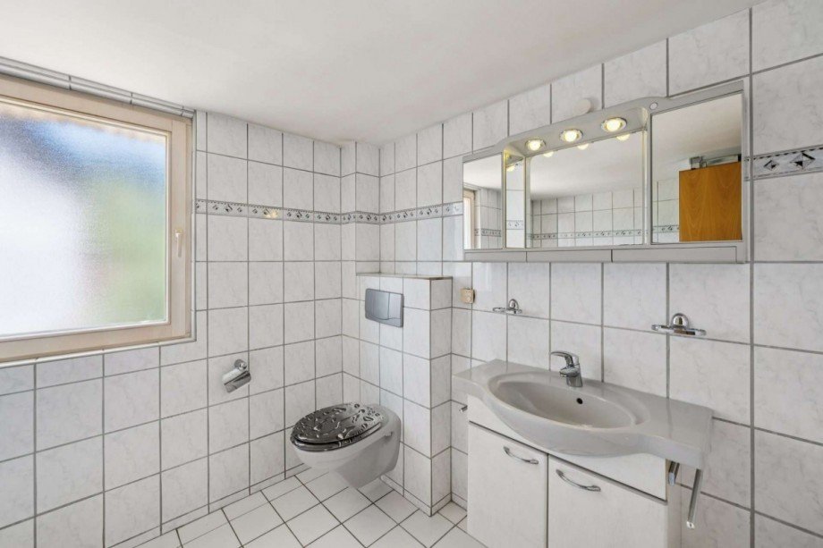 Bad EG Zweifamilienhaus Forbach