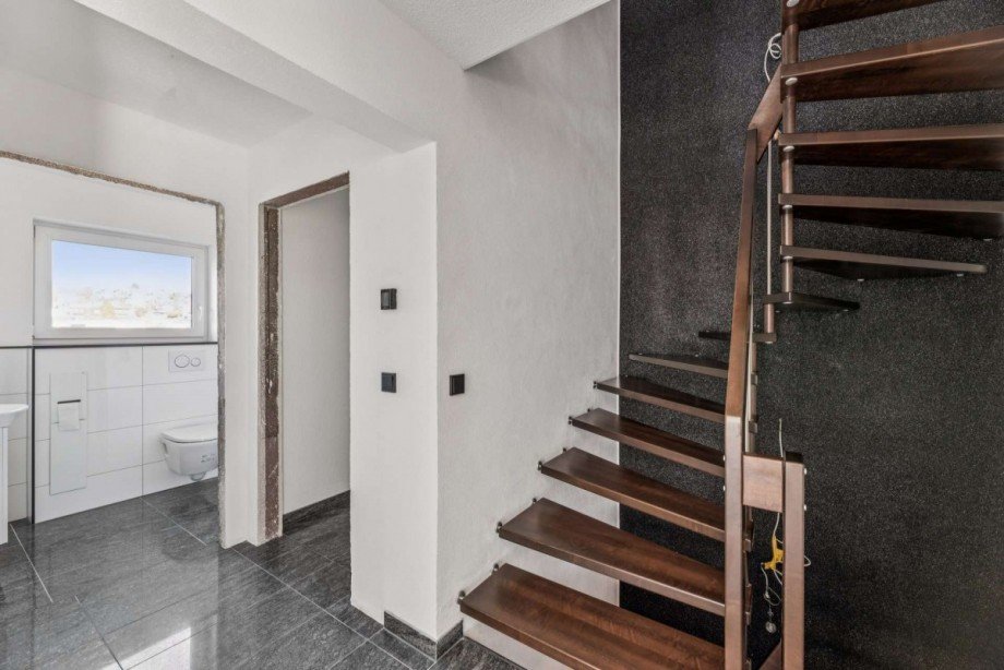 Aufgang DG Einfamilienhaus Pfullingen