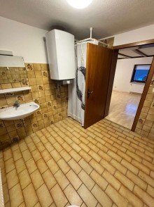Bad 3-Zi. Wohnung in Huzenbach