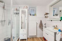 Bad EG Gro�z�gige 5-Zi. Wohnung mit Hauscharakter in Dannstadt-Schauernheim