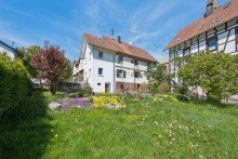 Au�enansicht vom Garten Renovierungsbed�rftiges 2-Familienhaus mit gro�em Garten und Ausbaupotenzial in Forbach