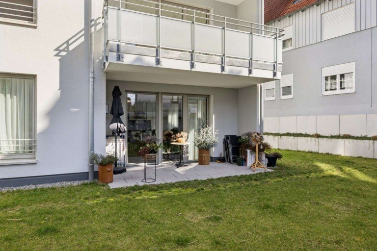 Terrasse Pleidelsheim Erdgeschosswohnung Exklusive 2-Zi. Erdgeschosswohnung - Wohlf�hloase im betreuten Wohnen in Pleidelsheim