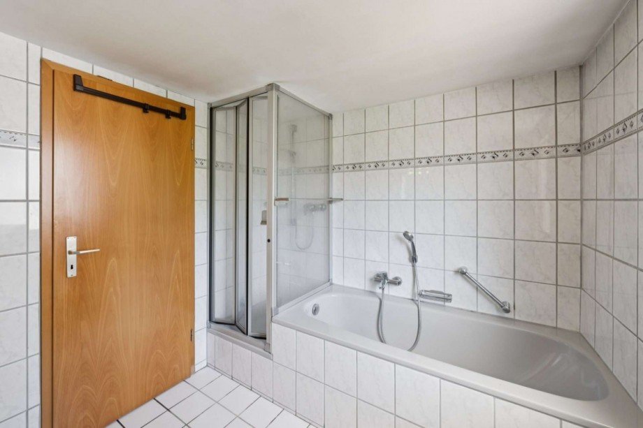 Bad EG Zweifamilienhaus Forbach