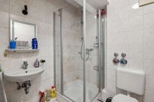 Bad Attraktive 2-Zi. Wohnung mit Balkon und TG-Stellplatz - Ideale Kapitalanlage!
