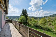 Balkon Ruhige Waldrandlage mit Weitblick - EFH mit gro�em Grundst�ck und vielf�ltigem Entwicklungspotenzial