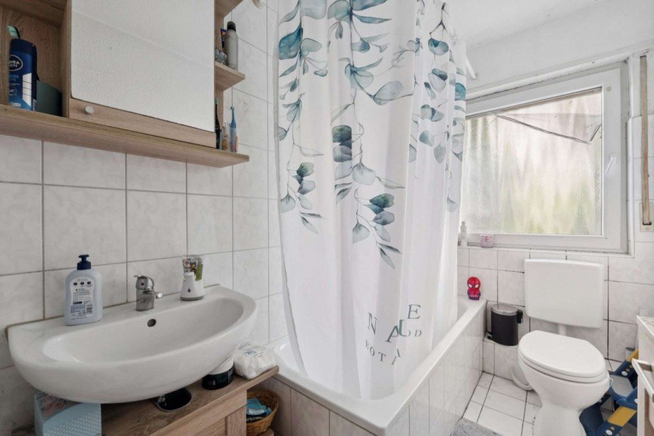 Bad Wohnung Edingen-Neckarhausen