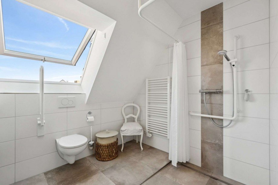 Bad Dachgeschosswohnung Pleidelsheim