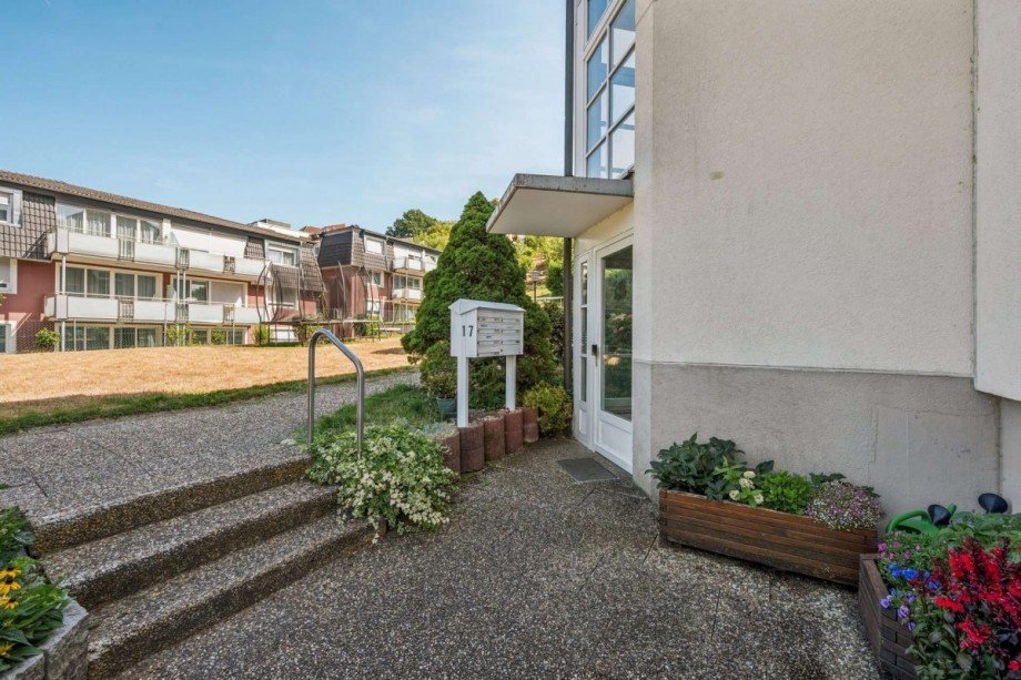 Eingangsbereich Souterrainwohnung Gernsbach