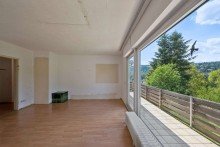 Wohnzimmer Ruhige Waldrandlage mit Weitblick - EFH mit gro�em Grundst�ck und vielf�ltigem Entwicklungspotenzial