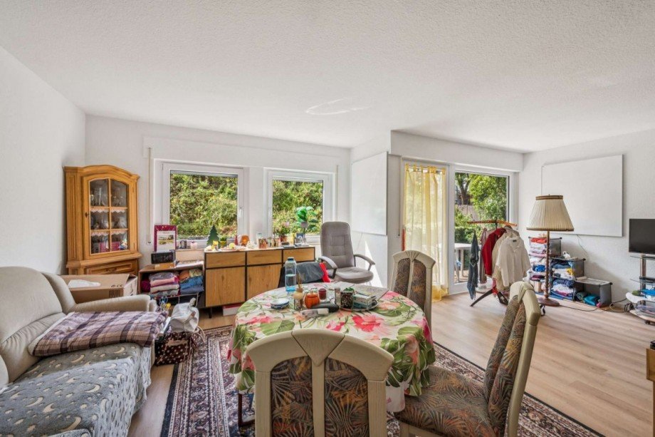 Wohnzimmer Souterrainwohnung Gernsbach