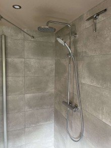 Dusche Sanierte 2-Zi. Wohnung in Huzenbach